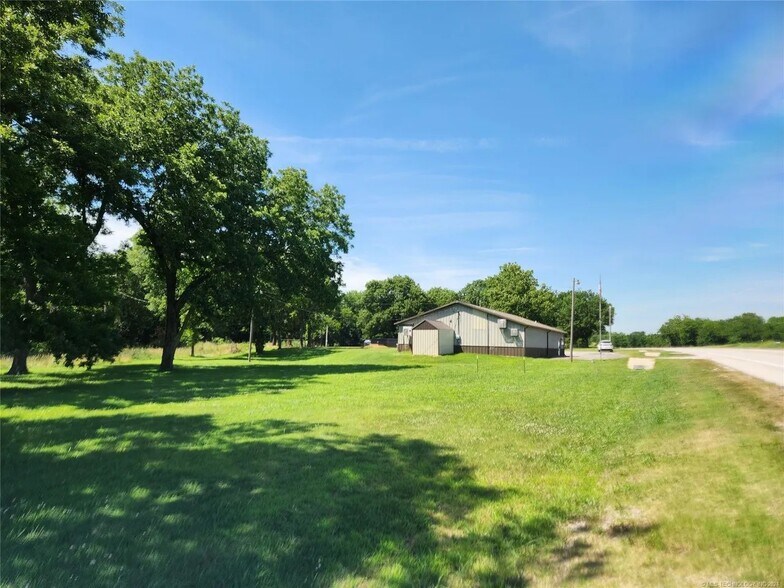 23350 W HWY 16 Hwy, Bristow, OK à vendre - Photo de l’immeuble – Image 2 sur 12