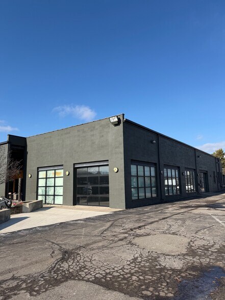 2625-2675 Nakota Rd, Royal Oak, MI à louer - Photo principale – Image 1 sur 10