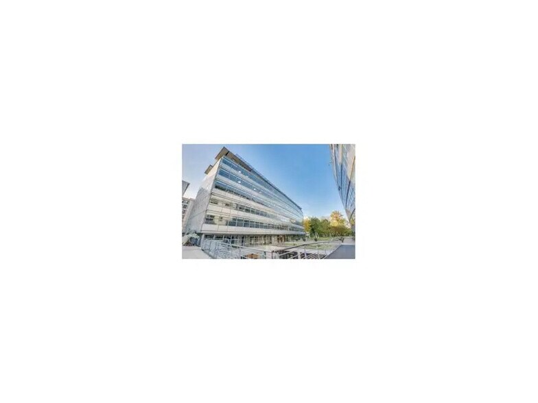 140 Avenue Jean Lolive, Pantin à louer - Photo de l’immeuble – Image 2 sur 23
