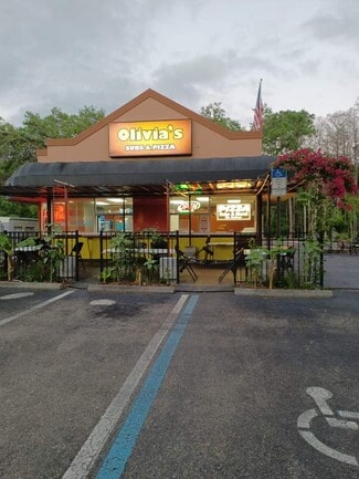 Plus de détails pour 2318 Seven Springs Blvd, New Port Richey, FL - Local commercial à louer