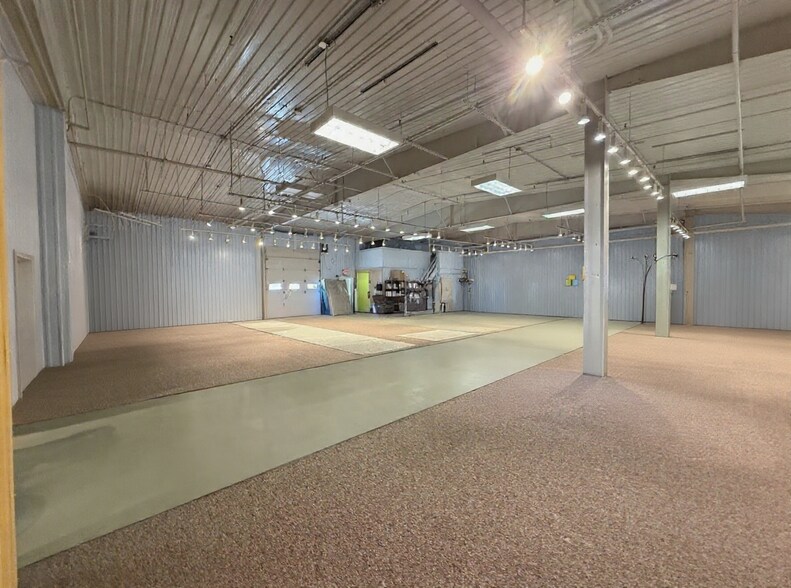 105 Gallery Ln, Morristown, VT à louer - Photo de l’immeuble – Image 2 sur 4