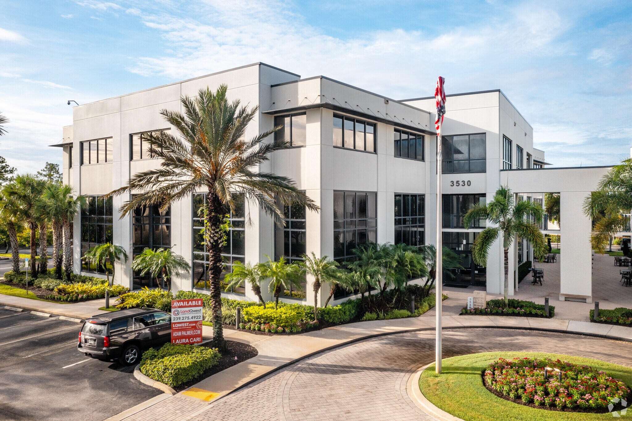 3530 Kraft Rd, Naples, FL à louer Photo principale– Image 1 sur 13