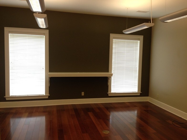 2622 Broad St, Chattanooga, TN à louer - Photo de l’immeuble – Image 3 sur 7
