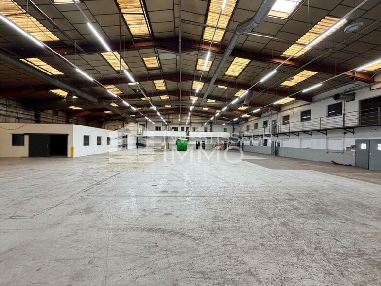 Industriel/Logistique dans Bois-le-Roi à vendre - Photo intérieure – Image 2 sur 6