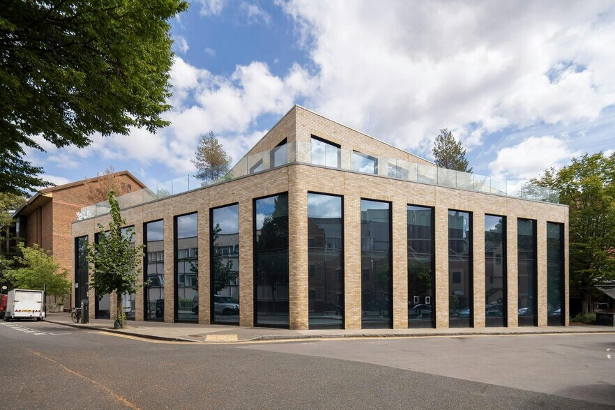 38 Northampton Rd, Londres à louer - Photo de l’immeuble – Image 2 sur 11