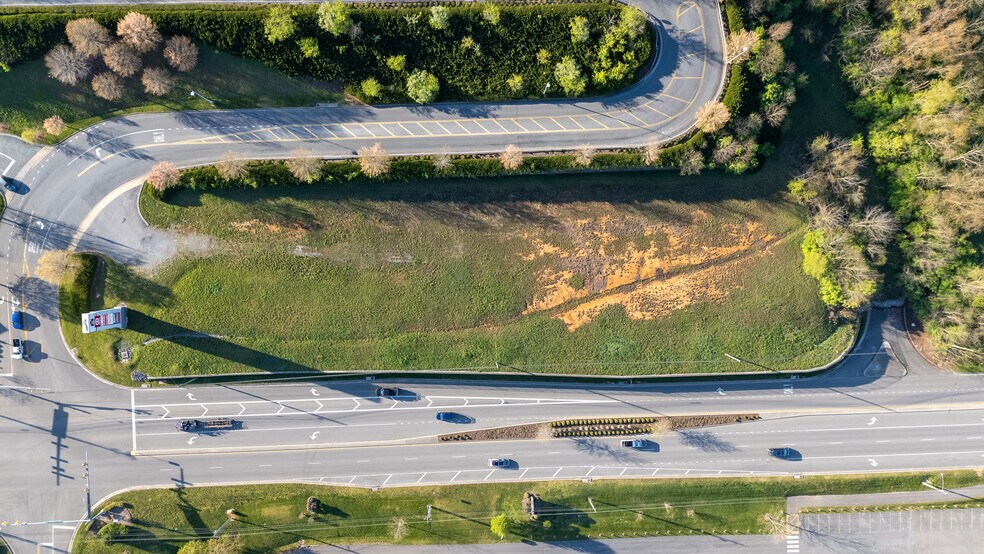 16600 Highlands Center Blvd, Bristol, VA à louer - Aérien – Image 3 sur 6