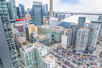 310 Front St W, Toronto, ON - VUE AÉRIENNE  vue de carte