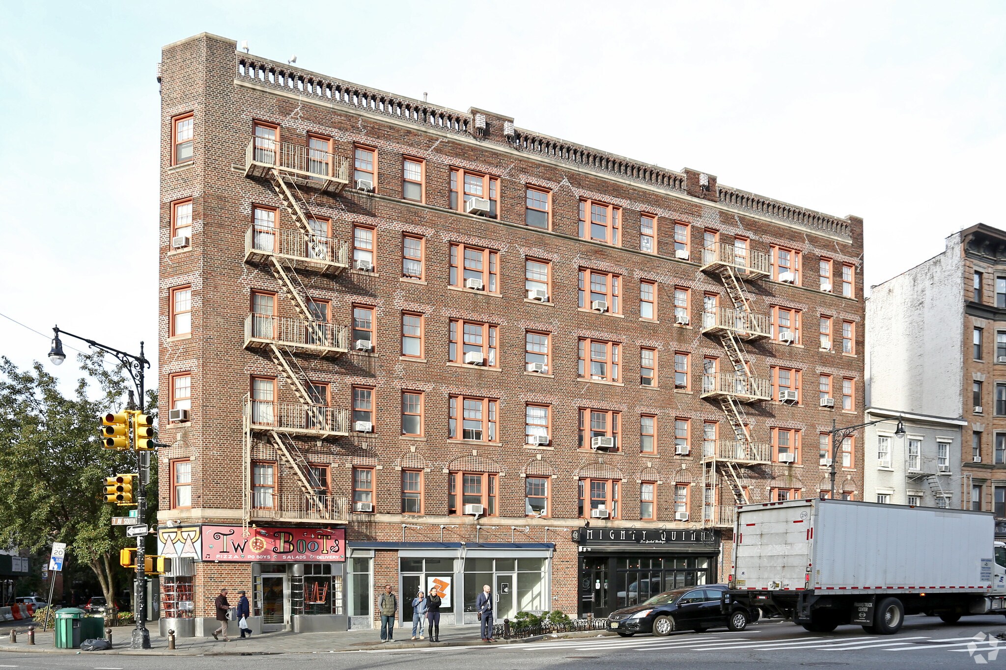 77 Greenwich Ave, New York, NY à louer Photo principale– Image 1 sur 11