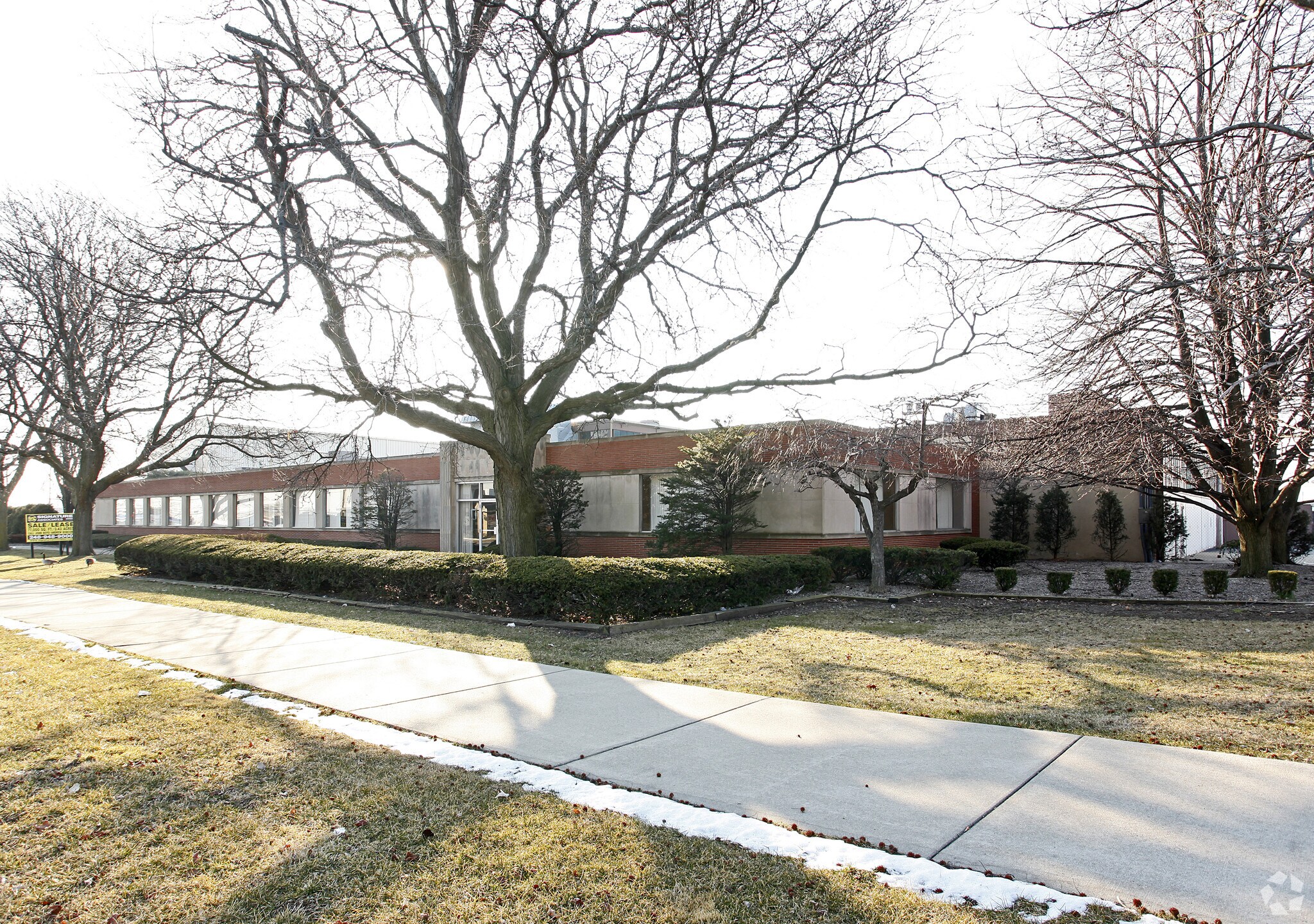 1625 W Maple Rd, Troy, MI à louer Photo principale– Image 1 sur 3