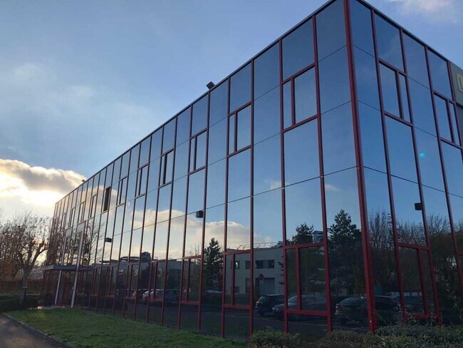 Plus de détails pour 66 Rue Des Vanesses, Villepinte - Industriel/Logistique à louer