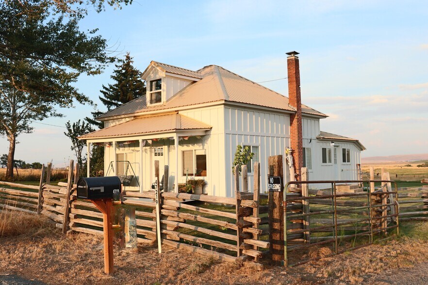 47219 Highway 30, Haines, OR à vendre - Photo de l’immeuble – Image 3 sur 36