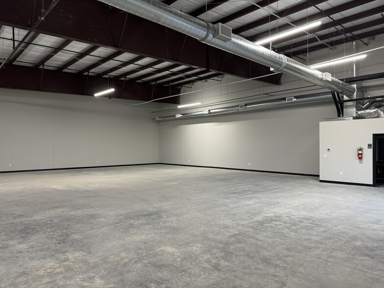 12251 S 74th E Ave, Bixby, OK à louer - Photo de l’immeuble – Image 3 sur 7
