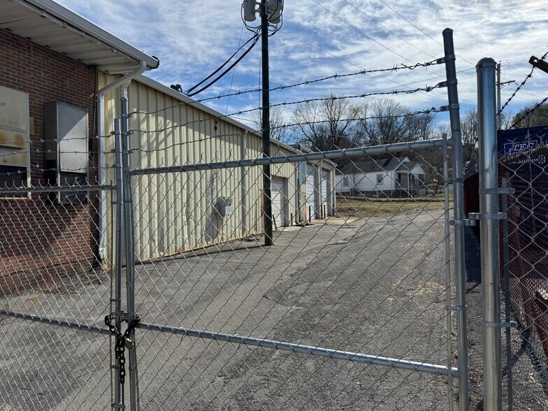 1819 Ryder Drive Dr, Kingsport, TN à louer - Photo de l’immeuble – Image 3 sur 13