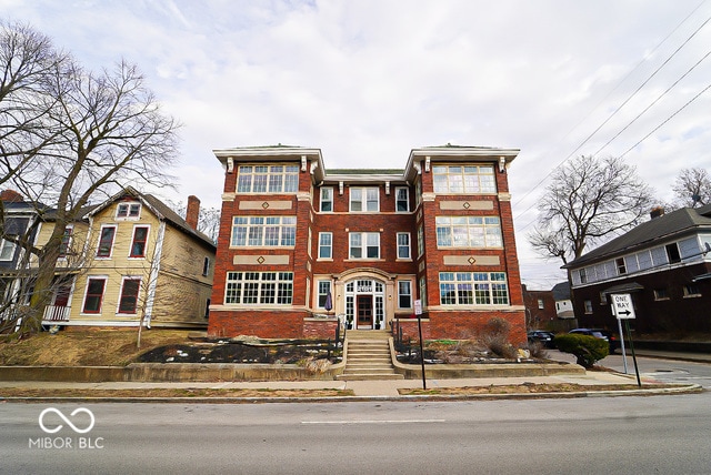 2101 N Pennsylvania St, Indianapolis, IN à vendre - Photo principale – Image 1 sur 34