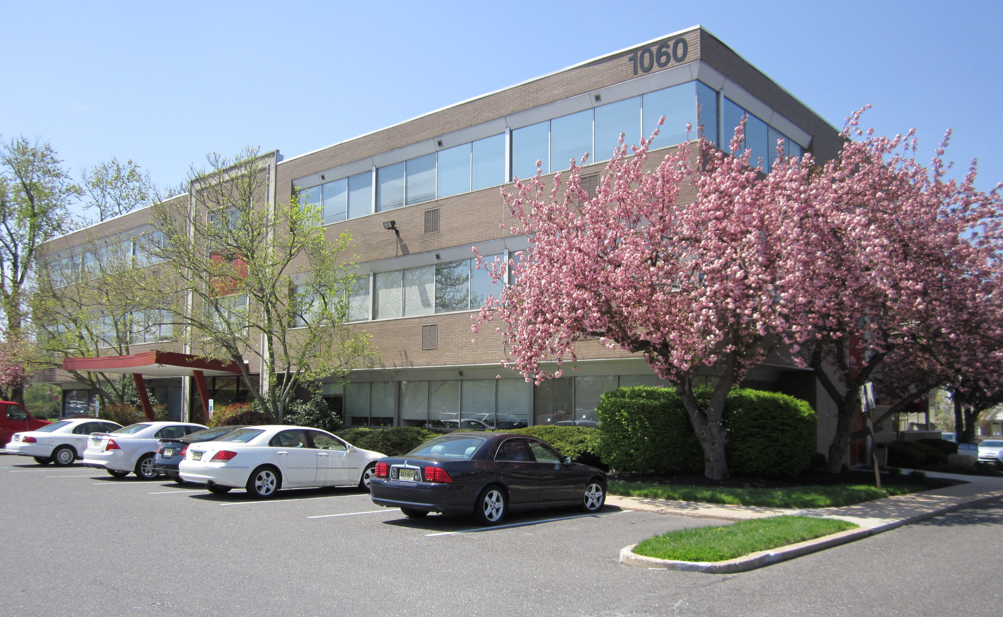 1060 Kings Hwy N, Cherry Hill, NJ à louer Photo de l’immeuble– Image 1 sur 8