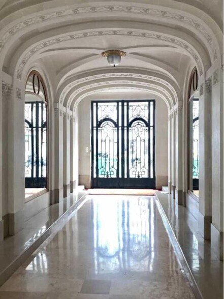 156 Avenue Victor Hugo, Paris à louer - Hall d’entrée – Image 3 sur 12