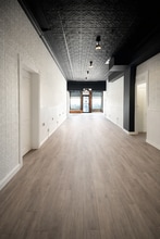 197-203 Monticello Ave, Jersey City, NJ à louer Photo intérieure– Image 1 sur 2