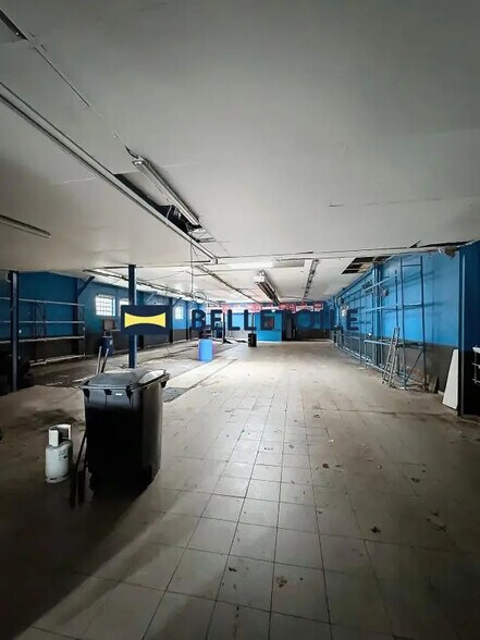 Local commercial dans Maisons-Alfort à louer - Photo de l’immeuble – Image 1 sur 8