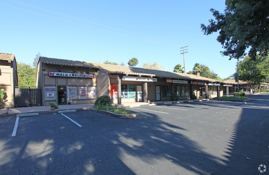 3209 S Brea Canyon Rd, Diamond Bar, CA à vendre - Photo principale – Image 1 sur 2