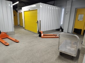 250 Turnpike Rd, Southborough, MA à louer Photo intérieure– Image 2 sur 7