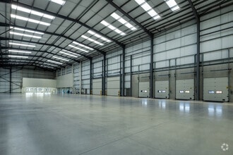 Dunlop Way, Birmingham à louer Photo intérieure– Image 2 sur 9