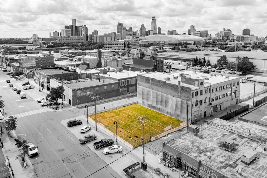 2701 Russell st, Detroit, MI à vendre - Photo de l’immeuble – Image 2 sur 4