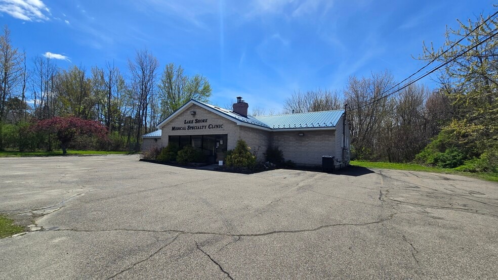 12655 Seneca Rd, Irving, NY à vendre - Photo de l’immeuble – Image 2 sur 22