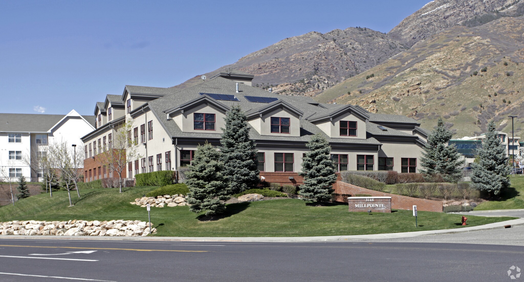 3115 E Lion Ln, Holladay, UT à vendre Photo principale– Image 1 sur 105