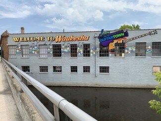 Plus de détails pour 519-521 Wisconsin Ave, Waukesha, WI - Local commercial à vendre