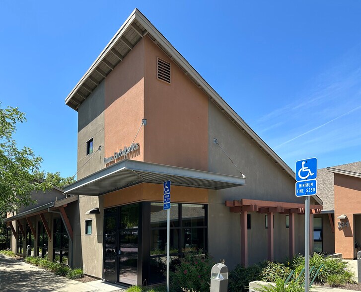 324 Madson Pl, Davis, CA à louer - Photo de l’immeuble – Image 1 sur 13