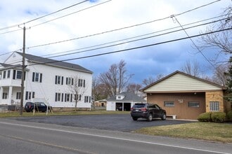 2449 Niagara Rd, Niagara Falls, NY à louer Photo de l’immeuble– Image 1 sur 31