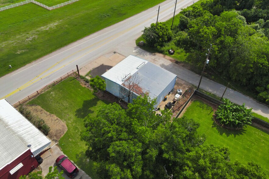 35201 FM 1093, Simonton, TX à vendre - Photo de l’immeuble – Image 3 sur 19
