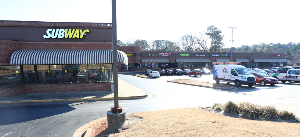 6330 Lawrenceville Hwy, Tucker, GA à louer - Photo principale – Image 1 sur 28