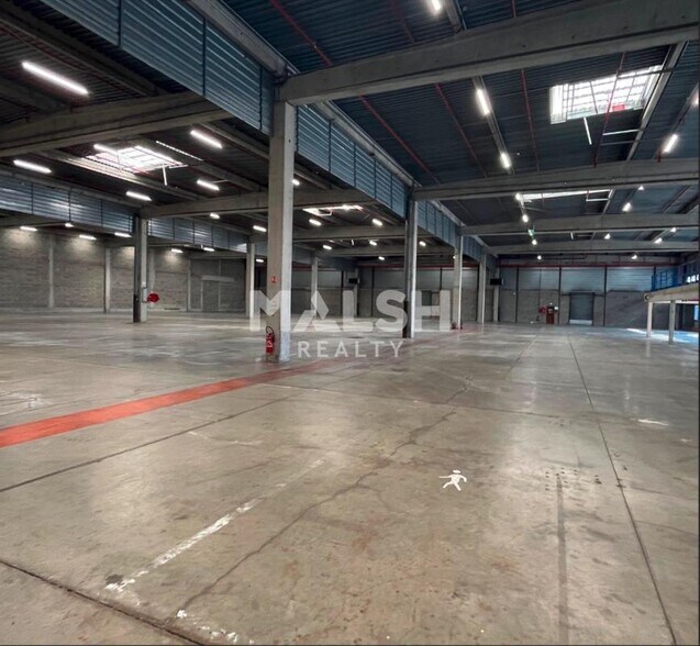 9/17 Rue André Sentuc, Vénissieux à louer - Photo de l’immeuble – Image 3 sur 5
