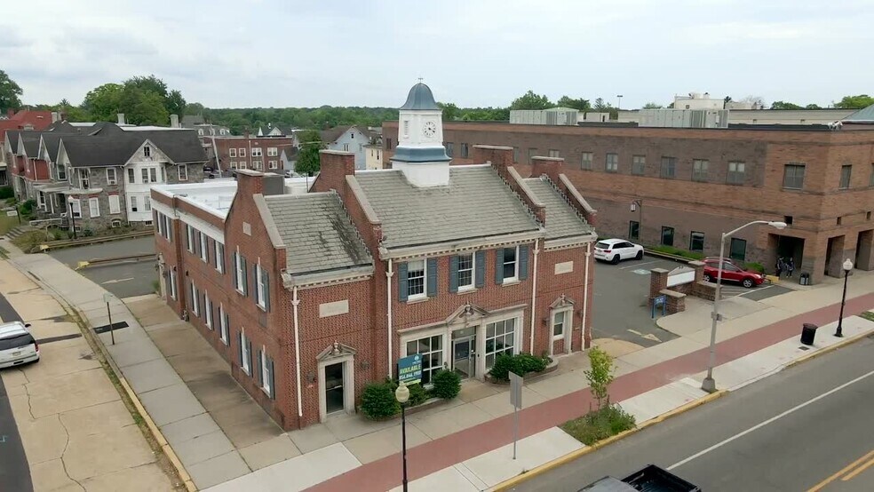 22 N Broad St, Woodbury, NJ à louer - Vidéo sur l’annonce professionnelle – Image 2 sur 8