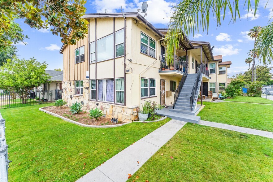 1173 N Mayfair Ave, Anaheim, CA à vendre - Photo de l’immeuble – Image 2 sur 7