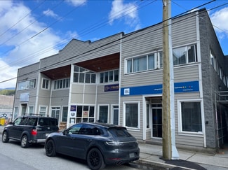 Plus de détails pour 38026 2 Av, Squamish, BC - Bureau à louer
