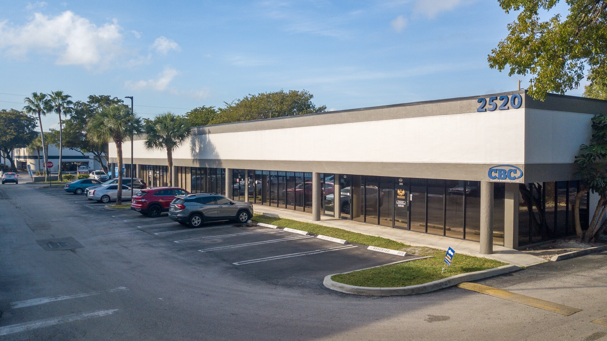2560 N Powerline Rd, Pompano Beach, FL à louer Photo principale– Image 1 sur 13