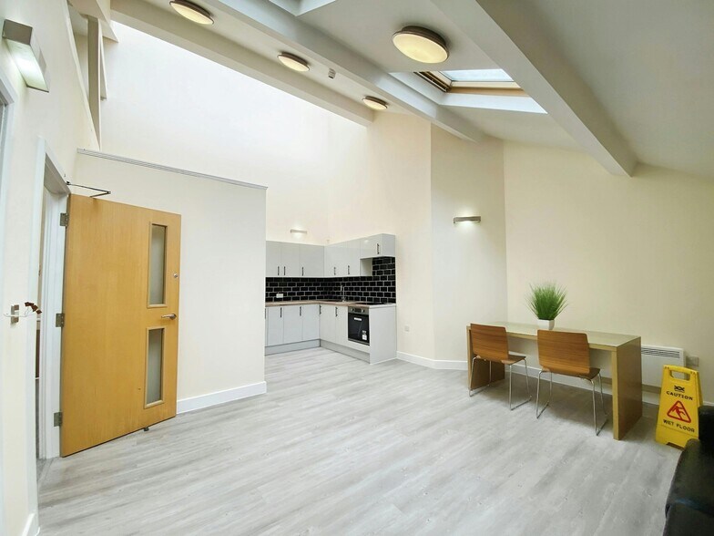 18 Oxford Rd, Reading à vendre - Photo de l’immeuble – Image 3 sur 11