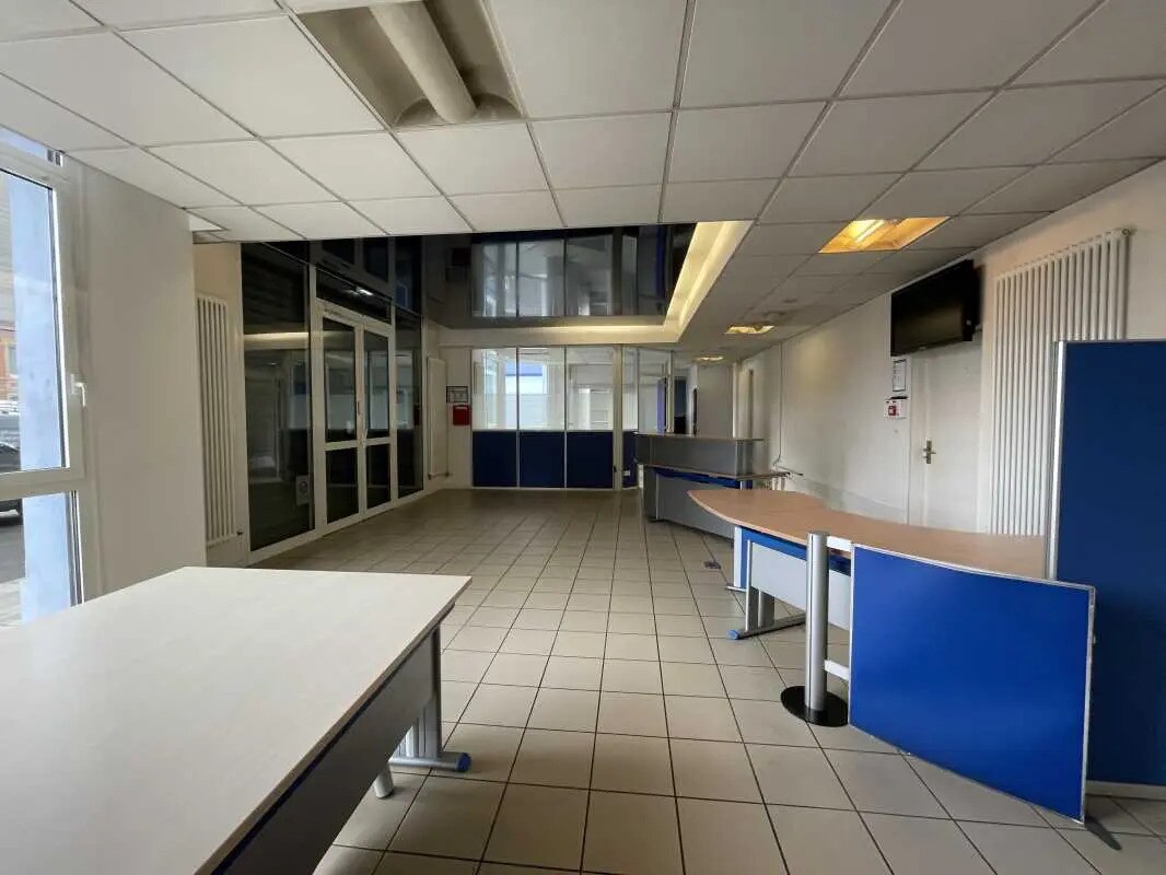 Local commercial dans Rouen à vendre Photo de l’immeuble– Image 1 sur 5