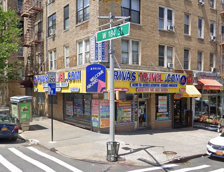 4321-4327 Broadway, New York, NY à louer - Photo de l’immeuble – Image 1 sur 4