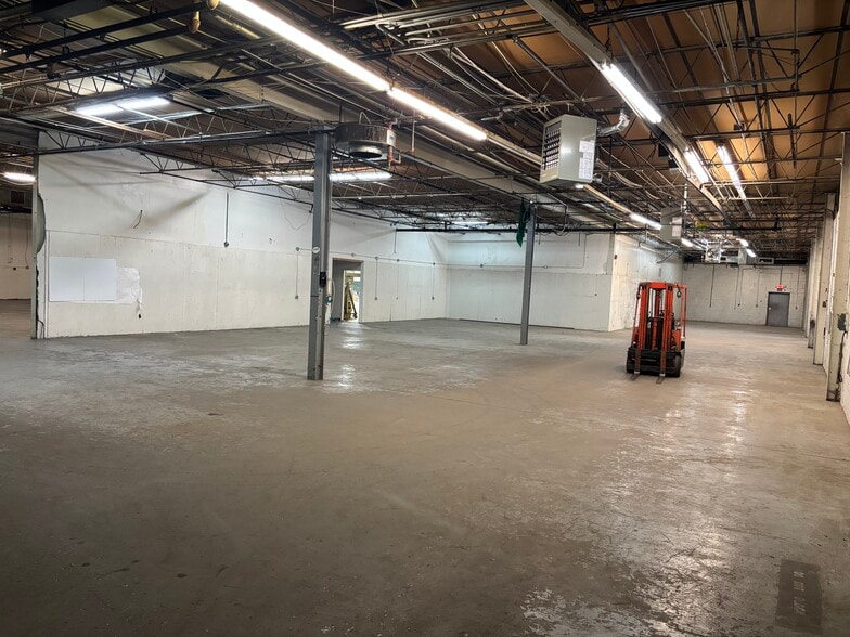 200 Engineers Rd, Hauppauge, NY à louer - Photo de l’immeuble – Image 3 sur 6