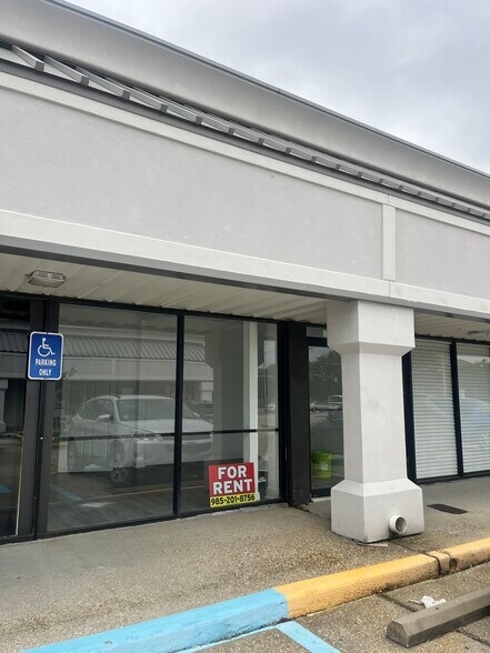 534 Gause Blvd E, Slidell, LA à louer - Photo de l’immeuble – Image 2 sur 15