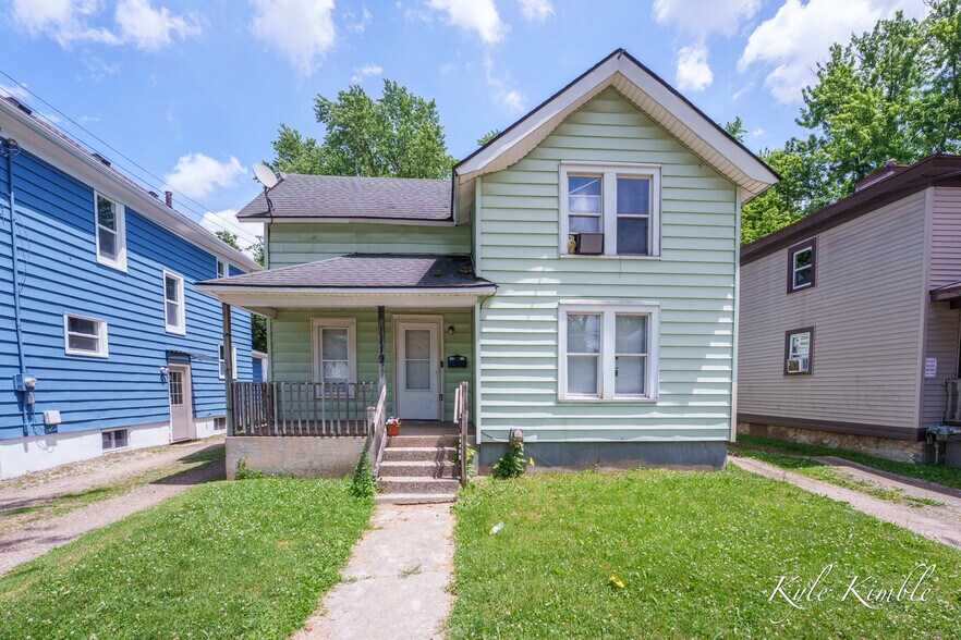 908 S Park St, Kalamazoo, MI à vendre - Photo de l’immeuble – Image 2 sur 19