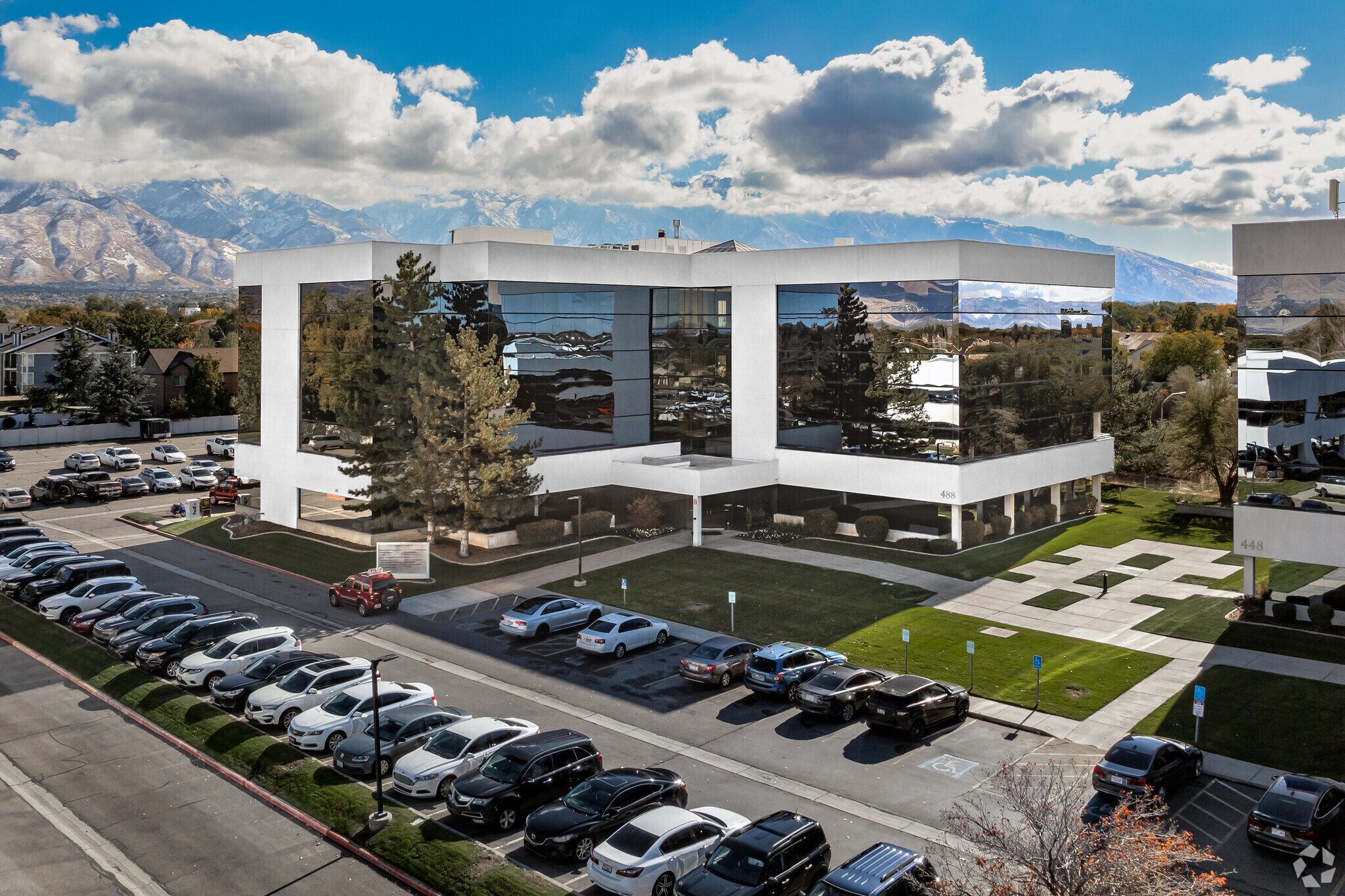 Commerce Park Buildings II & III portefeuille de 2 biens à vendre sur LoopNet.fr Photo principale– Image 1 sur 19