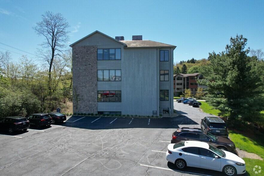 105 Bradford Rd, Wexford, PA à vendre - Photo de l’immeuble – Image 3 sur 43