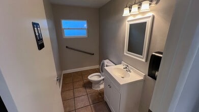 2060 N Donnelly St, Mount Dora, FL à louer Photo intérieure– Image 1 sur 20