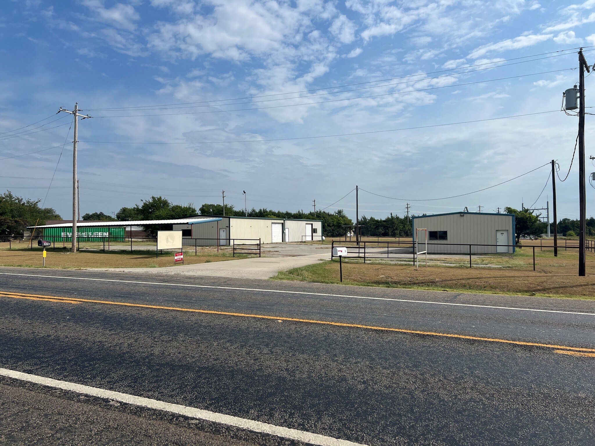 309 S US Highway 69, Trenton, TX à louer Photo principale– Image 1 sur 23