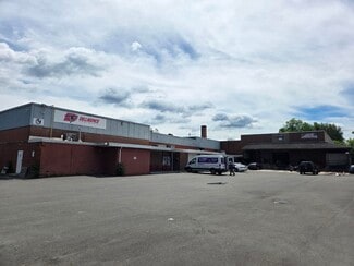 Plus de détails pour 263-275 Park Ave, East Hartford, CT - Industriel/Logistique à louer