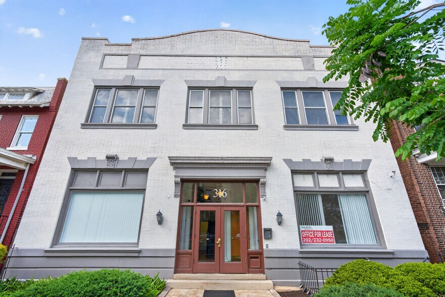 316 F St NE, Washington, DC à louer - Photo de l’immeuble – Image 1 sur 9